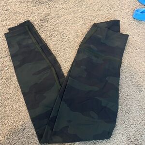 ALO Yoga Camo Legging